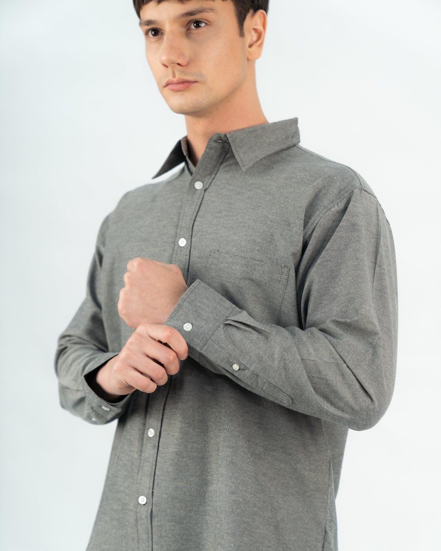 Erigo Basic Long Sleeve Shirt Bhevin Grey - Kemeja Lengan Panjang Oxford Unisex