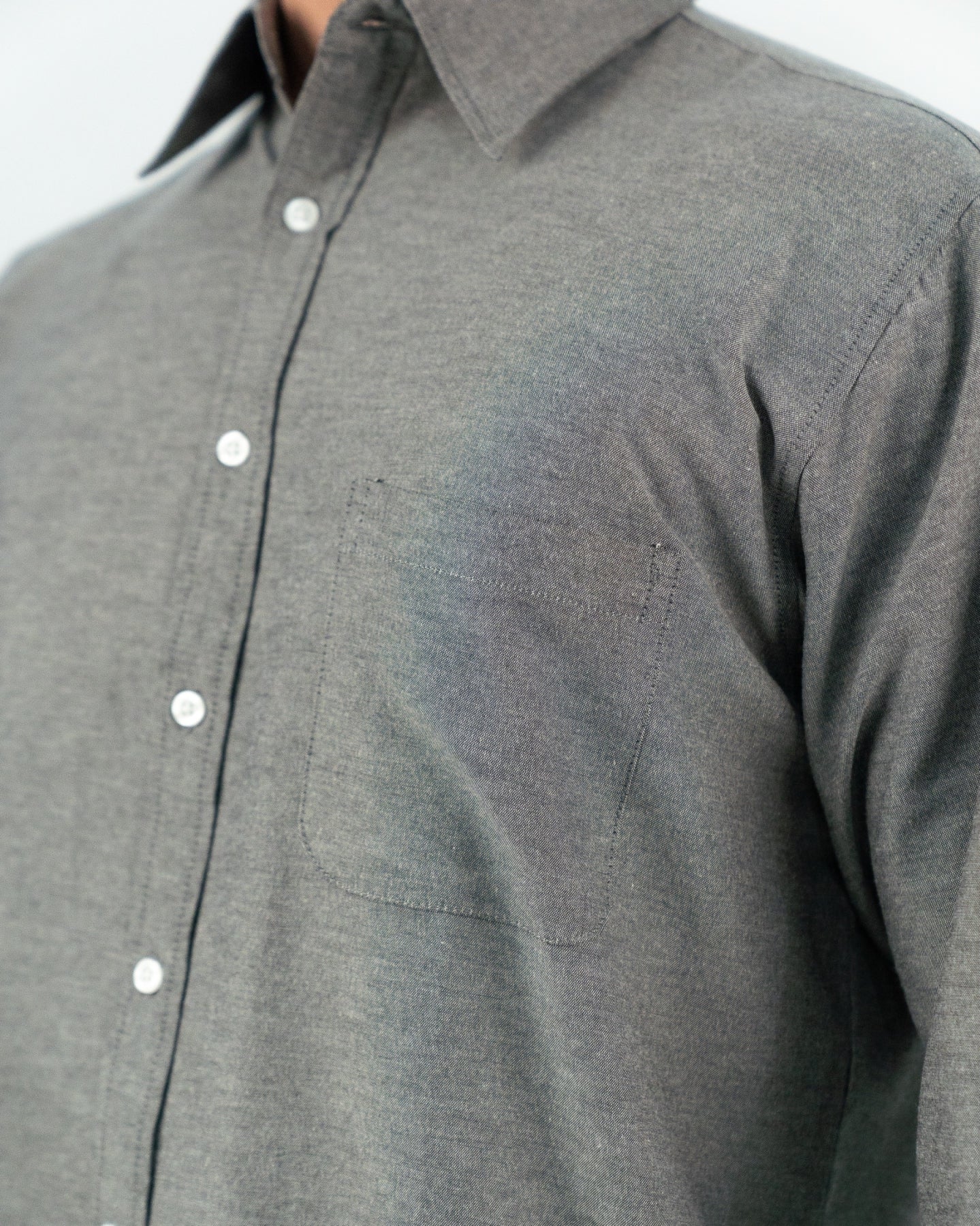 Erigo Basic Long Sleeve Shirt Bhevin Grey - Kemeja Lengan Panjang Oxford Unisex
