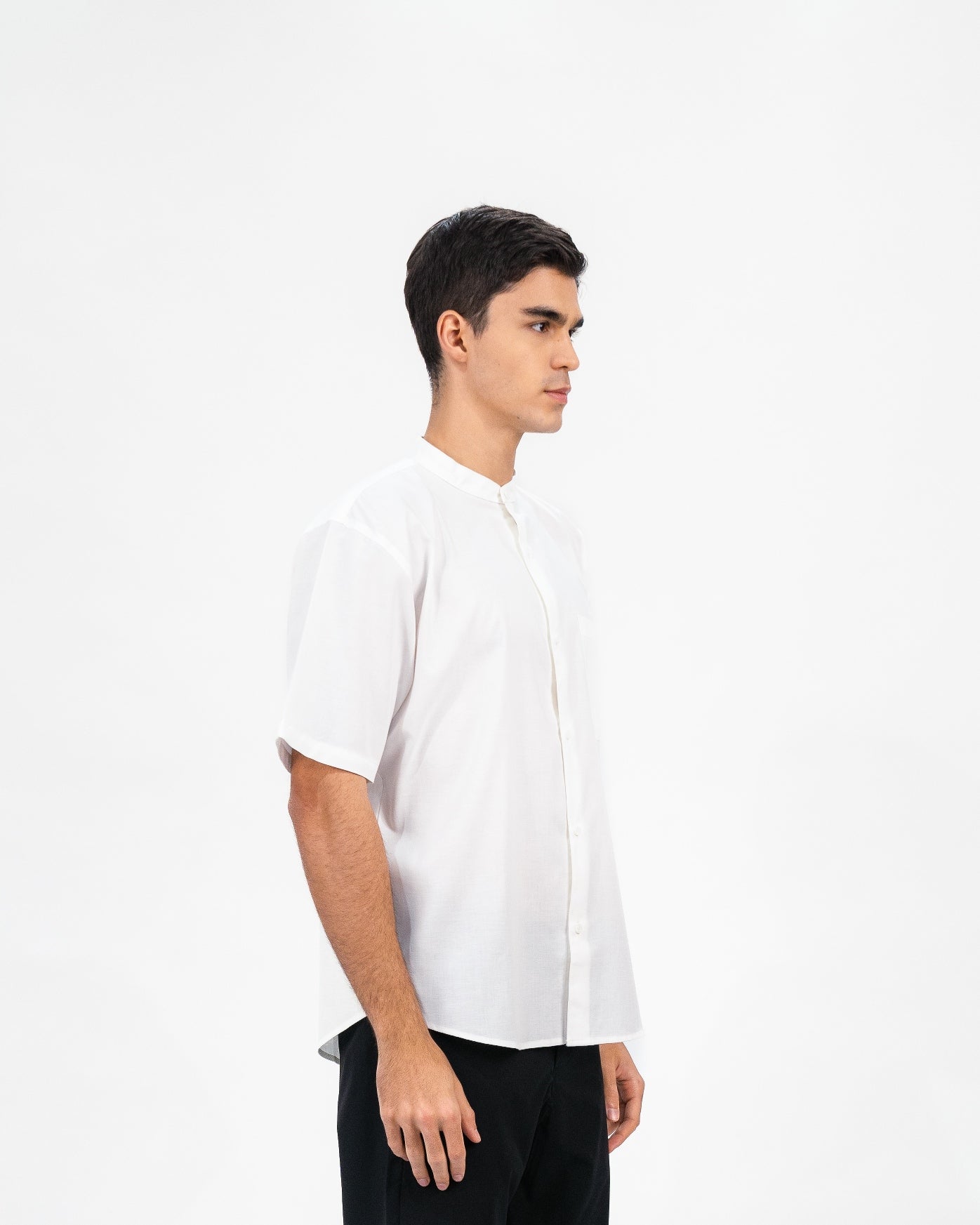 Erigo Shanghai Short Sleeve Basic Faiz Off White - Kemeja Koko Lengan Pendek Unisex