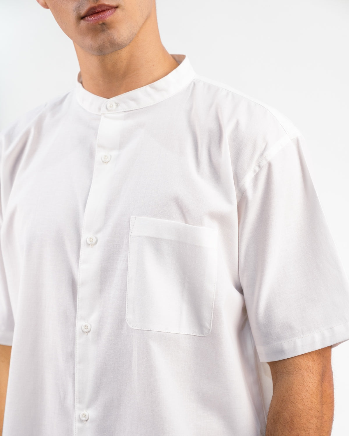 Erigo Shanghai Short Sleeve Basic Faiz Off White - Kemeja Koko Lengan Pendek Unisex